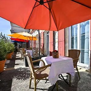 3* Hotel Des Artistes